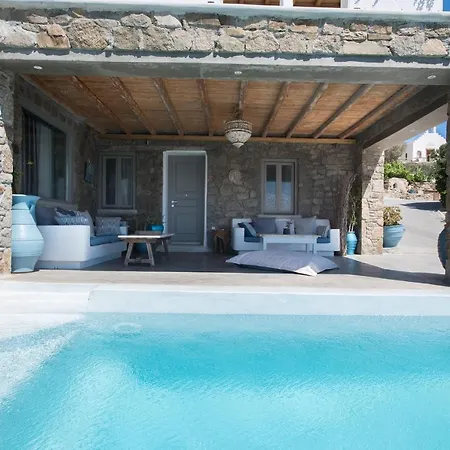 Mykonos Village * Άνω Μερά