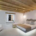 Mykonos Village Apartment