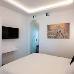 Mykonos Village 아파트 아노 메라