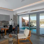 Mykonos Village 아파트 *