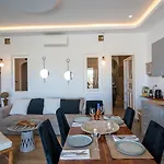아파트 Mykonos Village 아노 메라